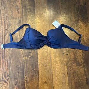 Lands’ End Twist Front Underwire Bikini Top in Navy